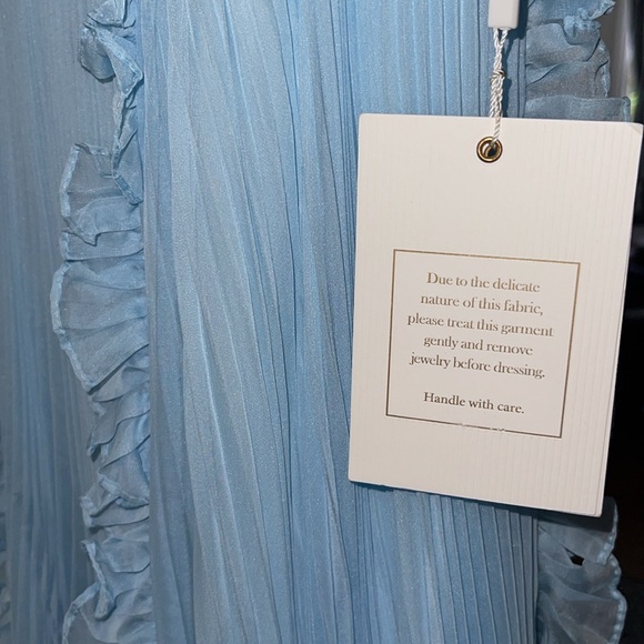PLEATED SLEEVELESS FLOWY GOWN powder blue size 10 - Picture 5 of 6